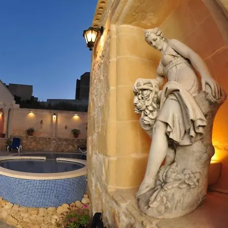 6 Bedroom With Large Private Pool * Ghajn Melel