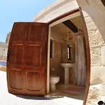 6 Bedroom With Large Private Pool * Ghajn Melel