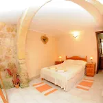 6 Bedroom With Large Private Pool בית נופש Ghajn Melel
