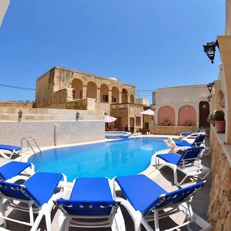 6 Bedroom With Large Private Pool Case de vacanță