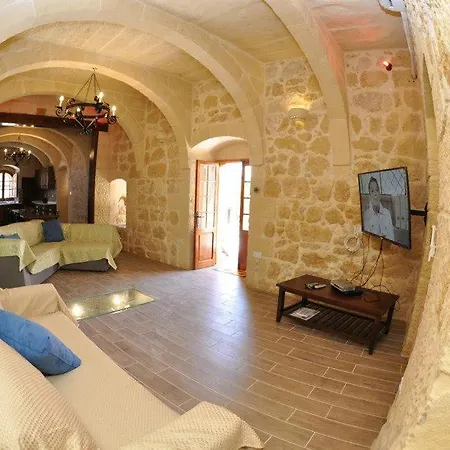 Case de vacanță 6 Bedroom With Large Private Pool *